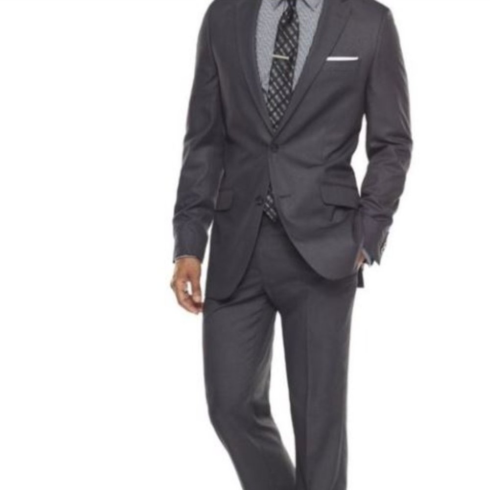 Beautiful New Apt. 9 Slim Suit